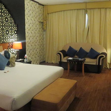The Park Hotel Formerly Dubai Quarto foto